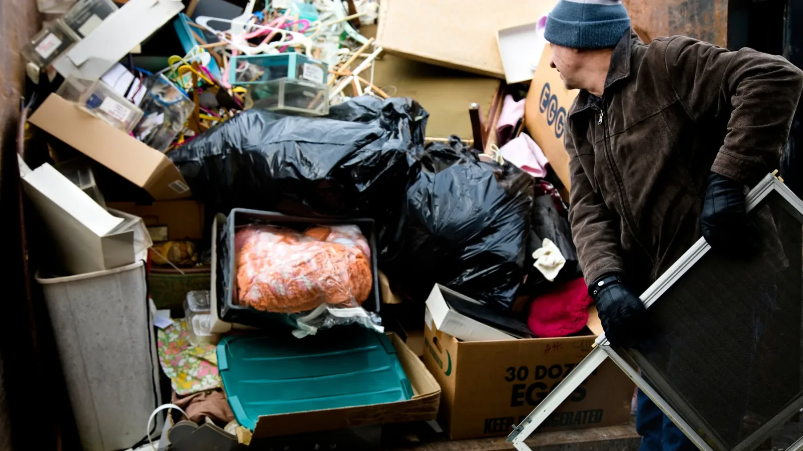 Ausräumen und Abtransport von Unbrauchbarem – Aktiv Clean im Innviertel und in Oberösterreich